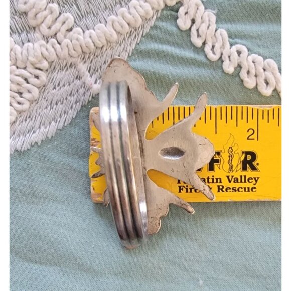 Set Of 2 Silver Bee Napkin Rings Rustic Metal Design Collectible Table Accessory - Picture 5 of 5